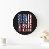 DAAR DE MAN DE MYTH DE LEGEND AMERIKAANSE VLAG GIF GROTE KLOK (Huis)