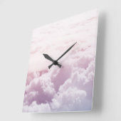 Daar in de pastelwolken 1 vierkante klok (Hoek)