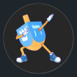 Dabbing Dreidel Chanoeka Dancing Chanoeka Meisjes Ronde Sticker<br><div class="desc">Dabbing Dreidel Chanoeka Dancing Chanoeka Meisjes</div>