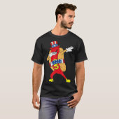Dabbing Hotdog 4 juli Grappig Patriottisch T-shirt (Voorkant volledig)