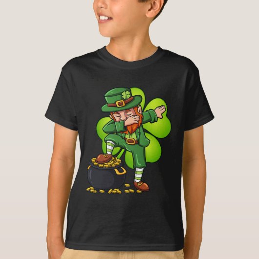 Dabbing Leprechaun Met Clover St. Patrick's Day T-shirt (Voorkant)