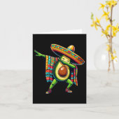 Dabbing Mexicaanse Poncho Avocado Cinco De Mayo Kaart (Gele Bloem)