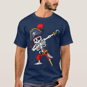 Dabbing Pirate Skeleton Funny Halloween 2022 T-shirt