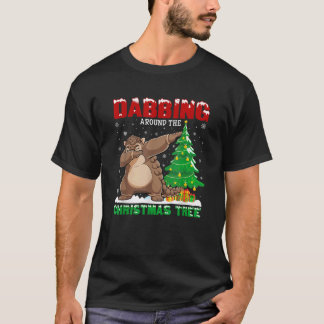 Dabbing rond de kerstboom Bobcat kerstkosten T-shirt