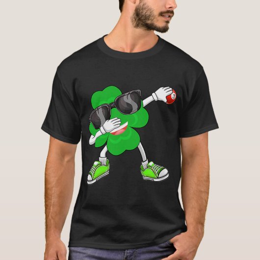Dabbing Shamrock & Billiard Ball St Patrick's Day T-shirt (Voorkant)