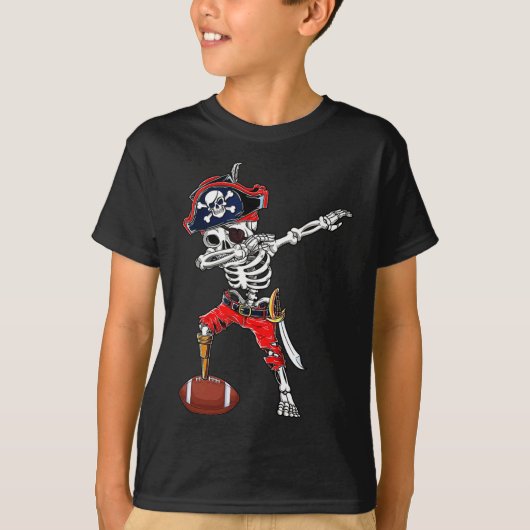 Dabbing Skeleton Pirate and Football beroemd gemaa T-shirt (Voorkant)