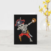 Dabbing Skeleton Pirate Baseball Funny Halloween S Kaart (Gele Bloem)