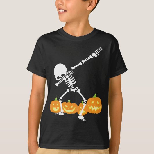 Dabbing Skeleton Pumpkin Field Halloween Spooky T-shirt (Voorkant)