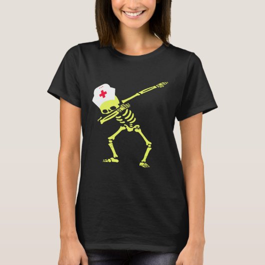 Dabbing Skeleton Radioactive Nurse Halloween Costu T-shirt (Voorkant)