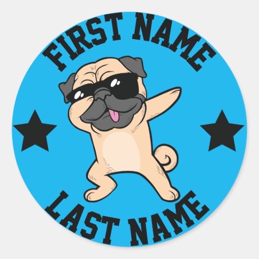 Dabbing Tan Pug Voornaam Ronde Sticker (Voorkant)