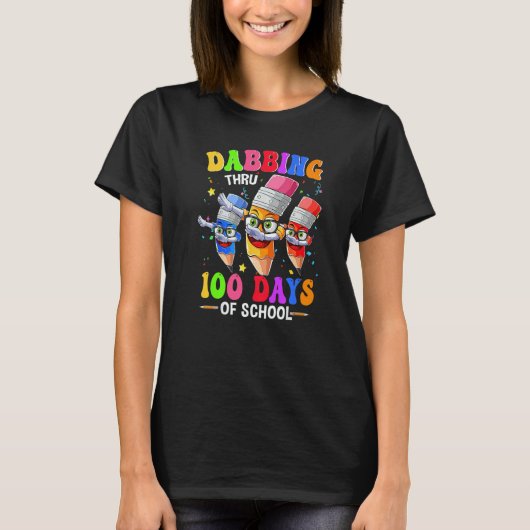 Dabbing Thru 100 Days Of School Crayon Teacher Kid T-shirt (Voorkant)