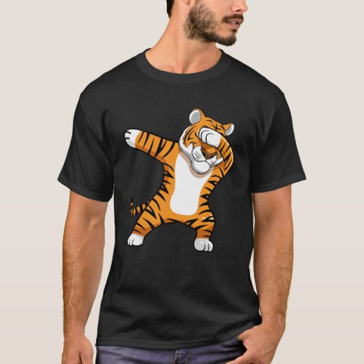 Dabbing Tiger Football Mascot Classic T-Shirt (Voorkant)