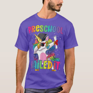 Dabbing Unicorn Preschool Afstuderen Klasse 2022 N T-shirt