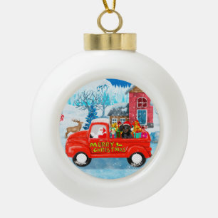 Dachshund Dog in kerstcadeauwagen Keramische Bal Ornament