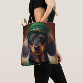Dachshund Dog in St. Patrick's Day Dress Tote Bag (Dichtbij)