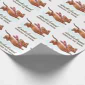 Dachshund door de sneeuw cadeaupapier (Hoek)