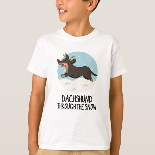 Dachshund door de sneeuw grappige kerst woordspeli t-shirt (Voorkant)