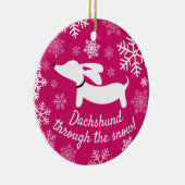 Dachshund door het Ornament van de sneeuwkerstboom (Rechts)