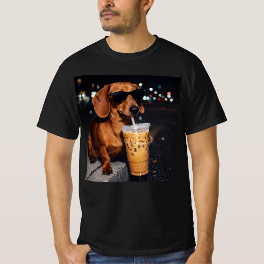 Dachshund Drinking Iced Coffee T-shirt (Voorkant)