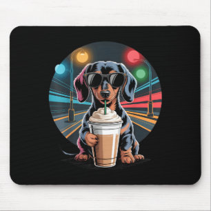 Dachshund drinkt ijskoude koffie dier hond meme muismat