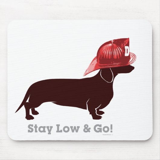 Dachshund Firefighter "Blijf laag" Muismat (Voorkant)