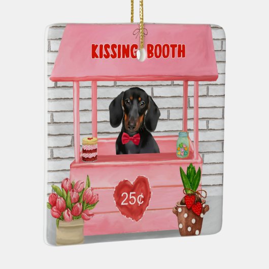 Dachshund-hond zoent in een kissing booth op Valen Keramisch Ornament (Rechts)