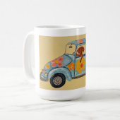 Dachshund in hippie-auto koffiemok (Voorkant links)