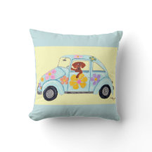 Dachshund in hippie-auto