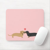 Dachshund Kiss met hart op roze Muismat (Met muis)