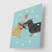Dachshund Kiss met hart | Wiener Dogs Love Vierkante Klok (Hoek)