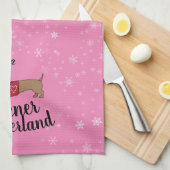 Dachshund loopt in een Wiener Wonderland Doxie  Theedoek (Quarter Fold)