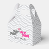 Dachshund Love Wedding Personalized Favor Boxes Bedankdoosjes (Achterkant)