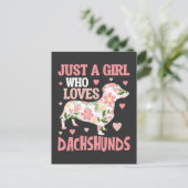 Dachshund Loving Girl Flower Dog Puppy Hearts Briefkaart (Staand voorkant)