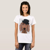 Dachshund met Black Bowler Pet T-shirt (Voorkant volledig)
