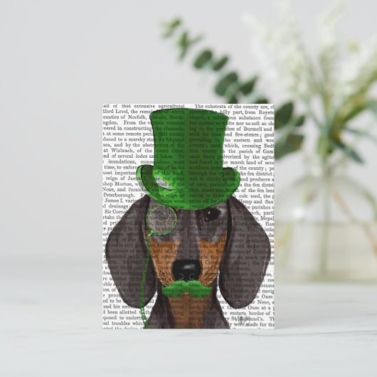 Dachshund met Green Top Hat Black Tan 2 Briefkaart (Staand voorkant)