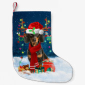 Dachshund met kerstcadeautjes kleine kerstsok (Voorkant)