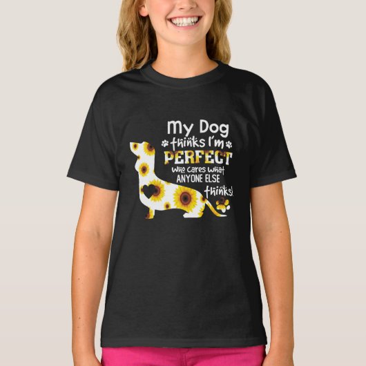 Dachshund Mijn hond denkt dat ik perfect grappig G T-shirt (Voorkant)