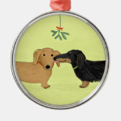 Dachshund Mistletoe Kiss - Wiener Dog Kerstmis Metalen Ornament (Voorkant)