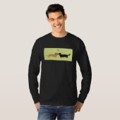 Dachshund Mistletoe Kiss - Wiener Dog Kerstmis T-shirt (Voorkant volledig)