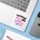 Dachshund Moeder en Trots erop Sticker (Laptop met iPhone)