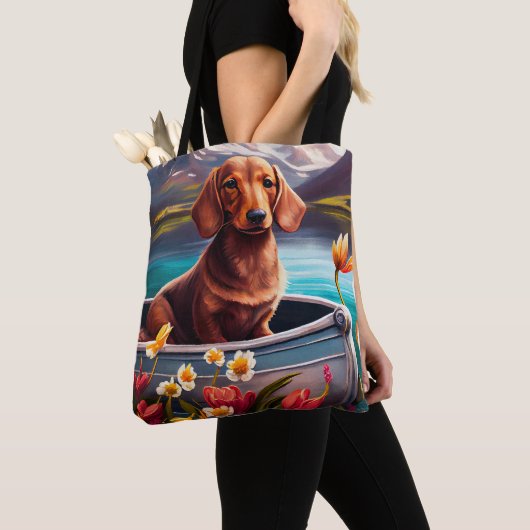 Dachshund op een peddel: Een Schilderachtig avontu Tote Bag (Dichtbij)