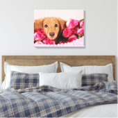 Dachshund Puppy Omringd door Rozen Canvas Afdruk (Insitu (Slaapkamer))