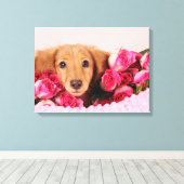 Dachshund Puppy Omringd door Rozen Canvas Afdruk (Insitu (Houten vloer))