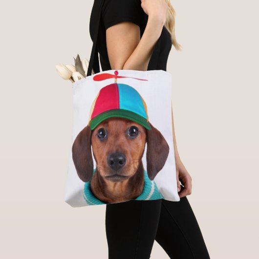 Dachshund Puppy Wearing Propeller Pet Tote Bag (Dichtbij)