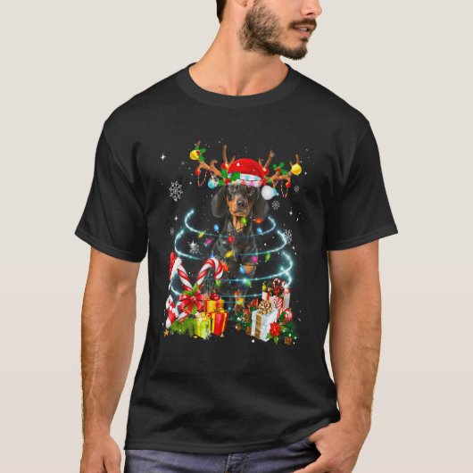 Dachshund Reindeer Kerstboom Lichten Pajama doen T-shirt (Voorkant)