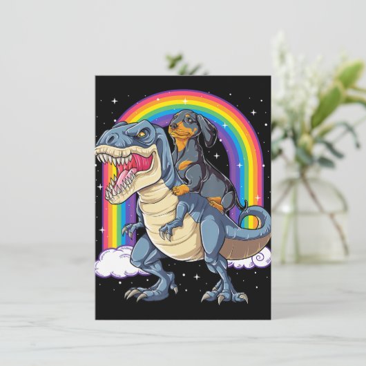 Dachshund Riding Dinosaur T Rex geeft jongens Kind Kaart (Staand voorkant)