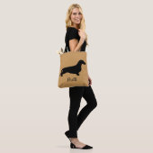 Dachshund silhouette black + jouw ideeën tote bag (Op model)