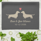 Dachshund Silhouettes met Heart Custom Wedding Theedoek (Gevouwen)