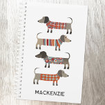 Dachshund Wiener Worst Hond gepersonaliseerd Planner<br><div class="desc">Of je ze nu Worstenhonden,  Wiener Honden,  Dachshunds of Doxies noemt,  deze lieve kleine pups zullen zeker een glimlach op je gezicht toveren. En ze dragen ook wollige breisels! Aanpassen door de naam te wijzigen of te verwijderen. Originele kunst van Nic Squirrell.</div>