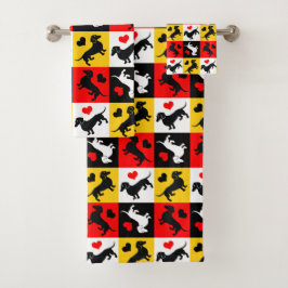 Dachshunds and Hearts Cute Checkerboard Pattern Bad Handdoek